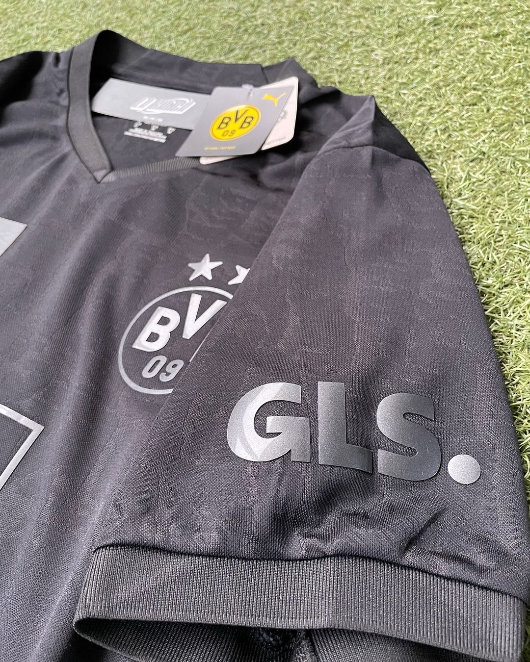 Borussia Dortmund All Black Version Jugador