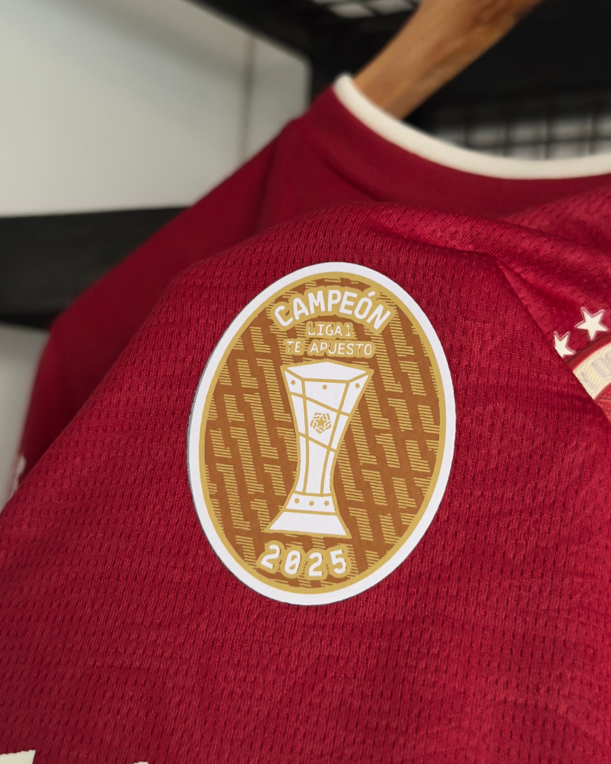 Universitario 102 Años 26-27
