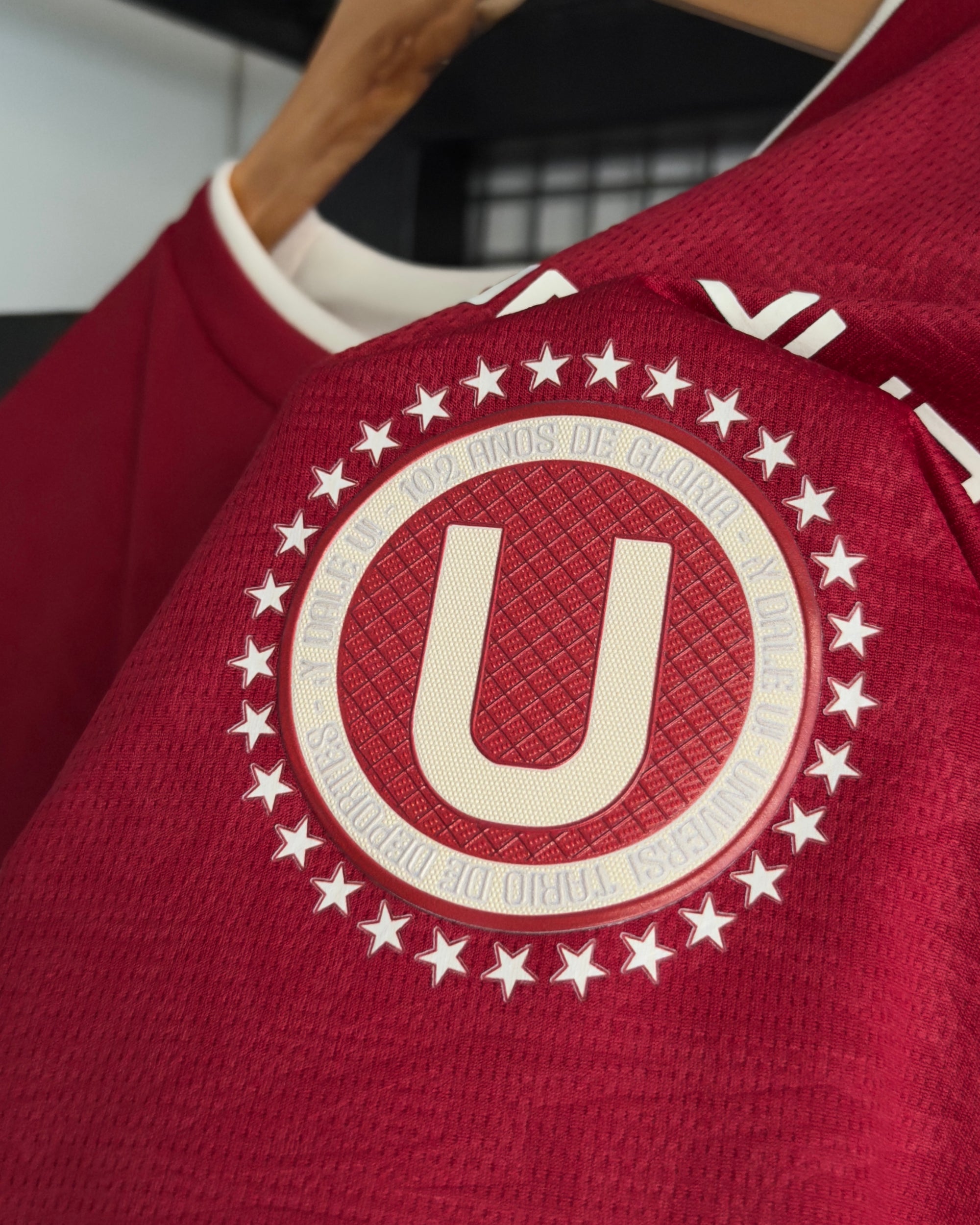 Universitario 102 Años 26-27