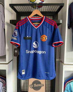 Man. United Alterna 26-27