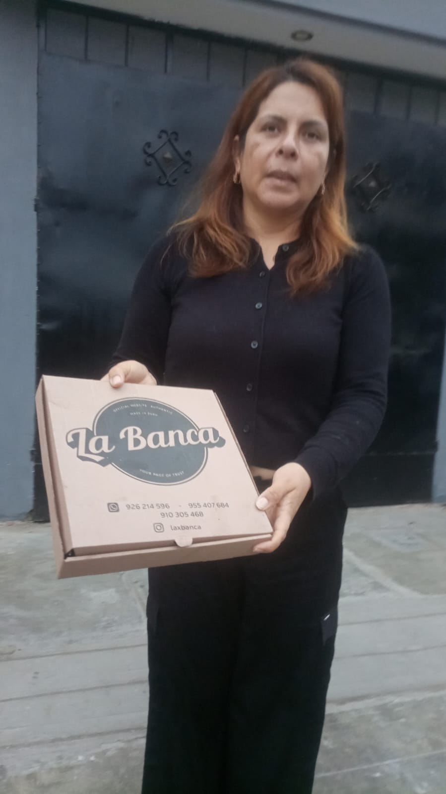 Cliente recibiendo pedido