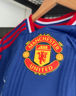 Man. United Alterna 26-27