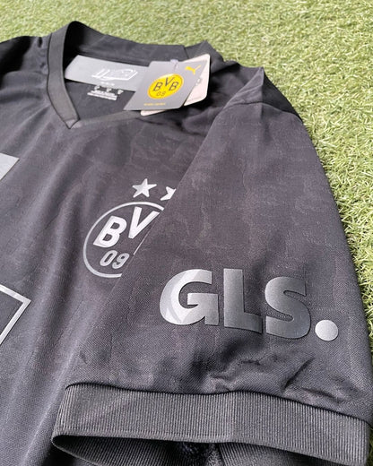 Borussia Dortmund All Black Version Jugador