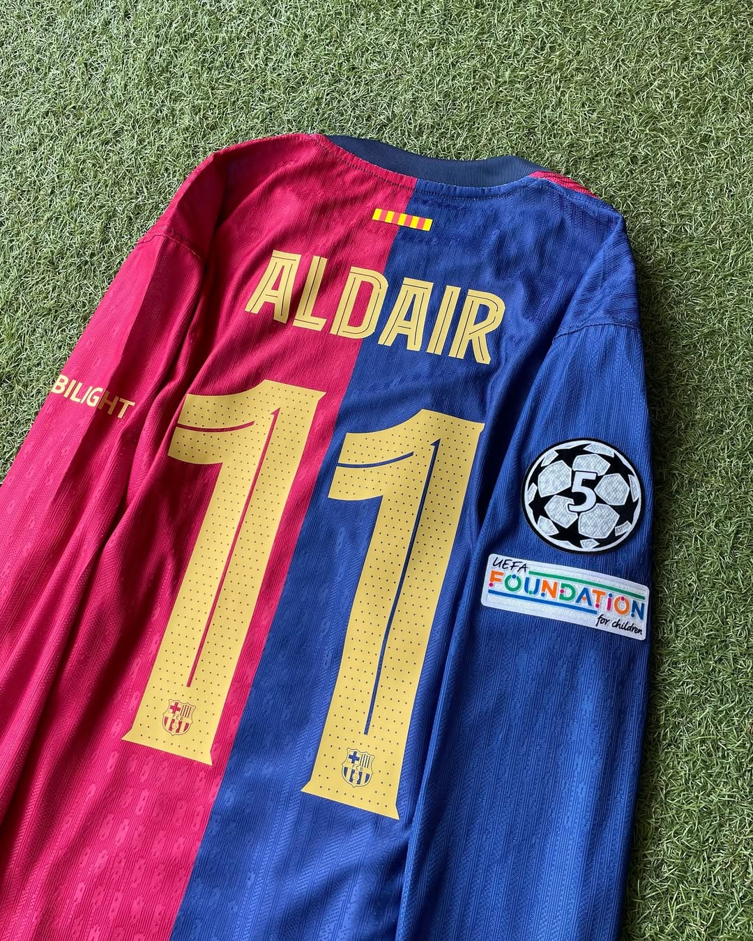 Barcelona Local 2025 Manga Larga Version Jugador