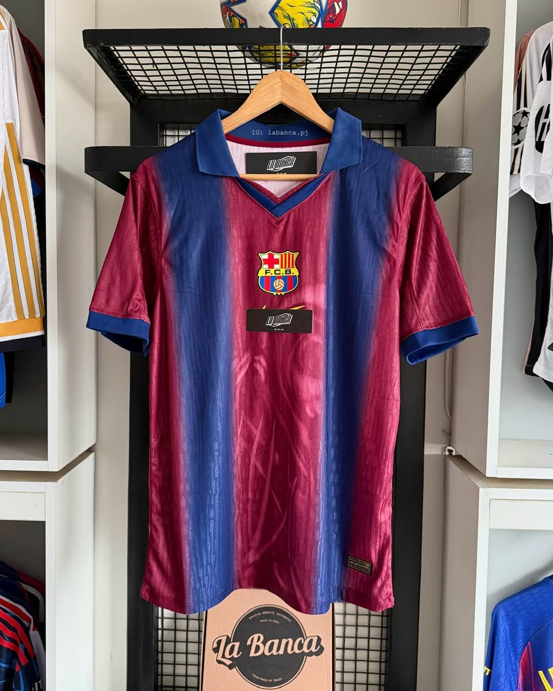 Barcelona Retro x Travis Scott Version Jugador