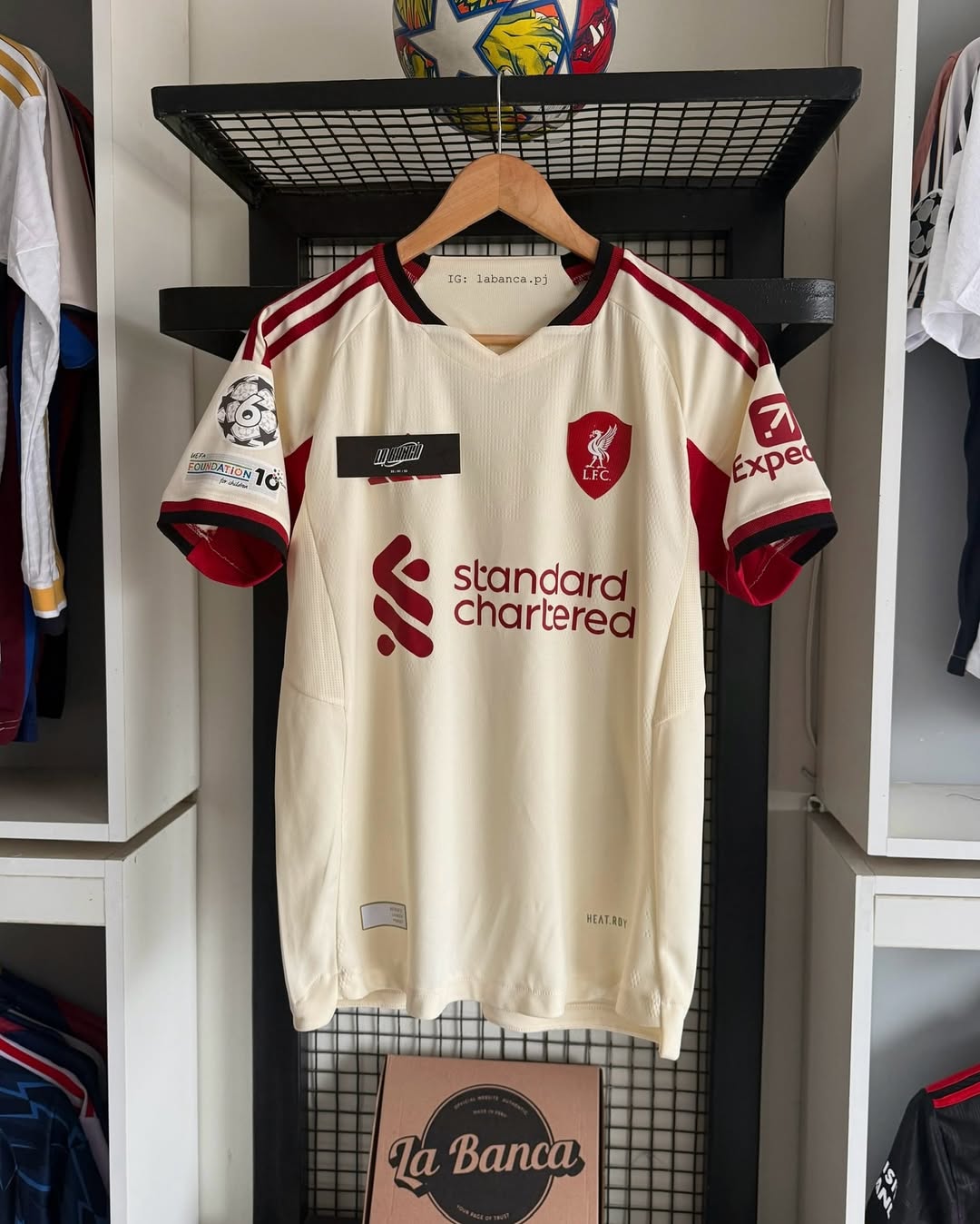 Liverpool Alterna 25-26 Estandar