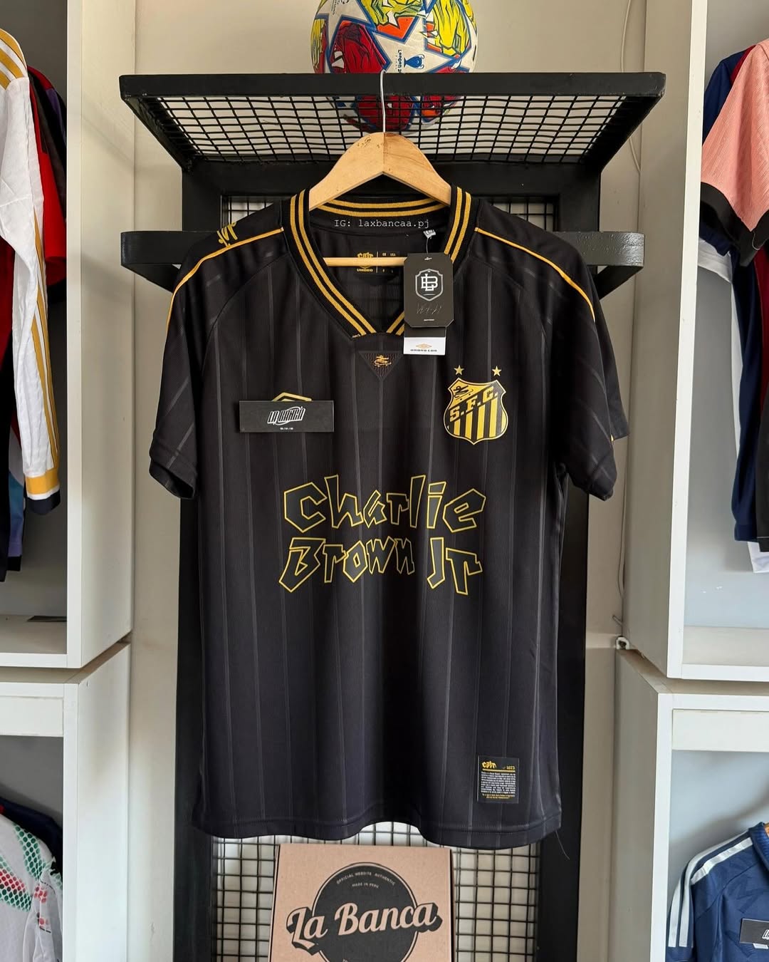 Santos x Charlie Brown Jr. 2025 Colaboracion