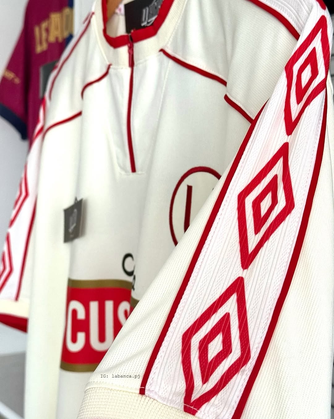 Universitario Local 99 Retro U