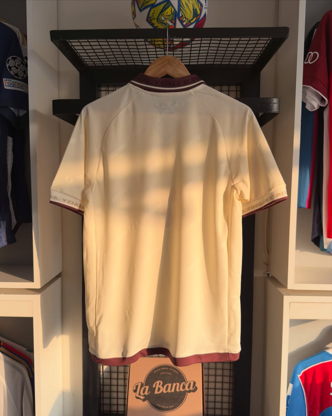 Universitario Local 2026 U